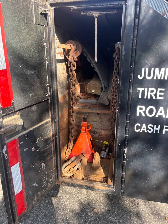 International-diesel-1988-black-6