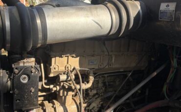 International-diesel-1988-black-8