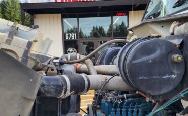 International-f-8100-diesel-1994-white-14