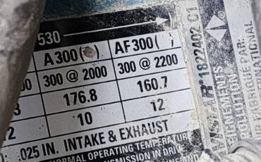 International-f-8100-diesel-1994-white-15