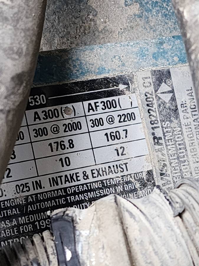 International-f-8100-diesel-1994-white-15