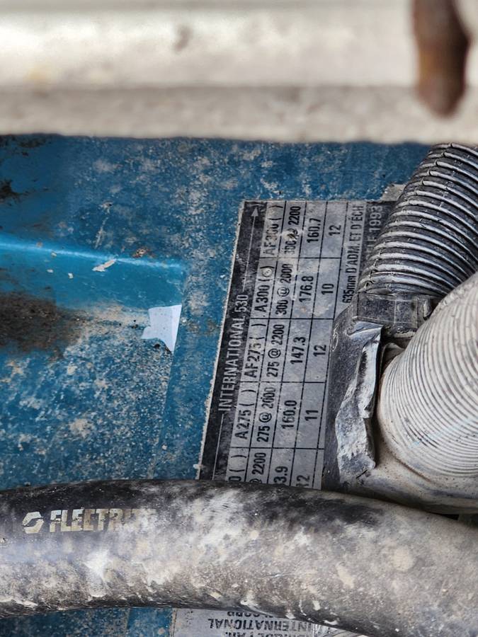 International-f-8100-diesel-1994-white-17