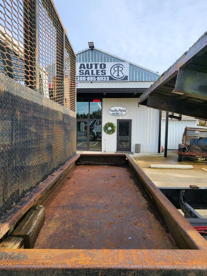 International-f-8100-diesel-1994-white-18