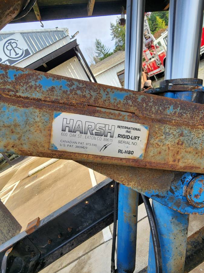 International-f-8100-diesel-1994-white-19