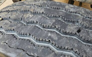 International-f-8100-diesel-1994-white-22