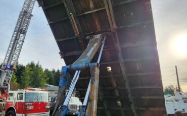 International-f-8100-diesel-1994-white-5