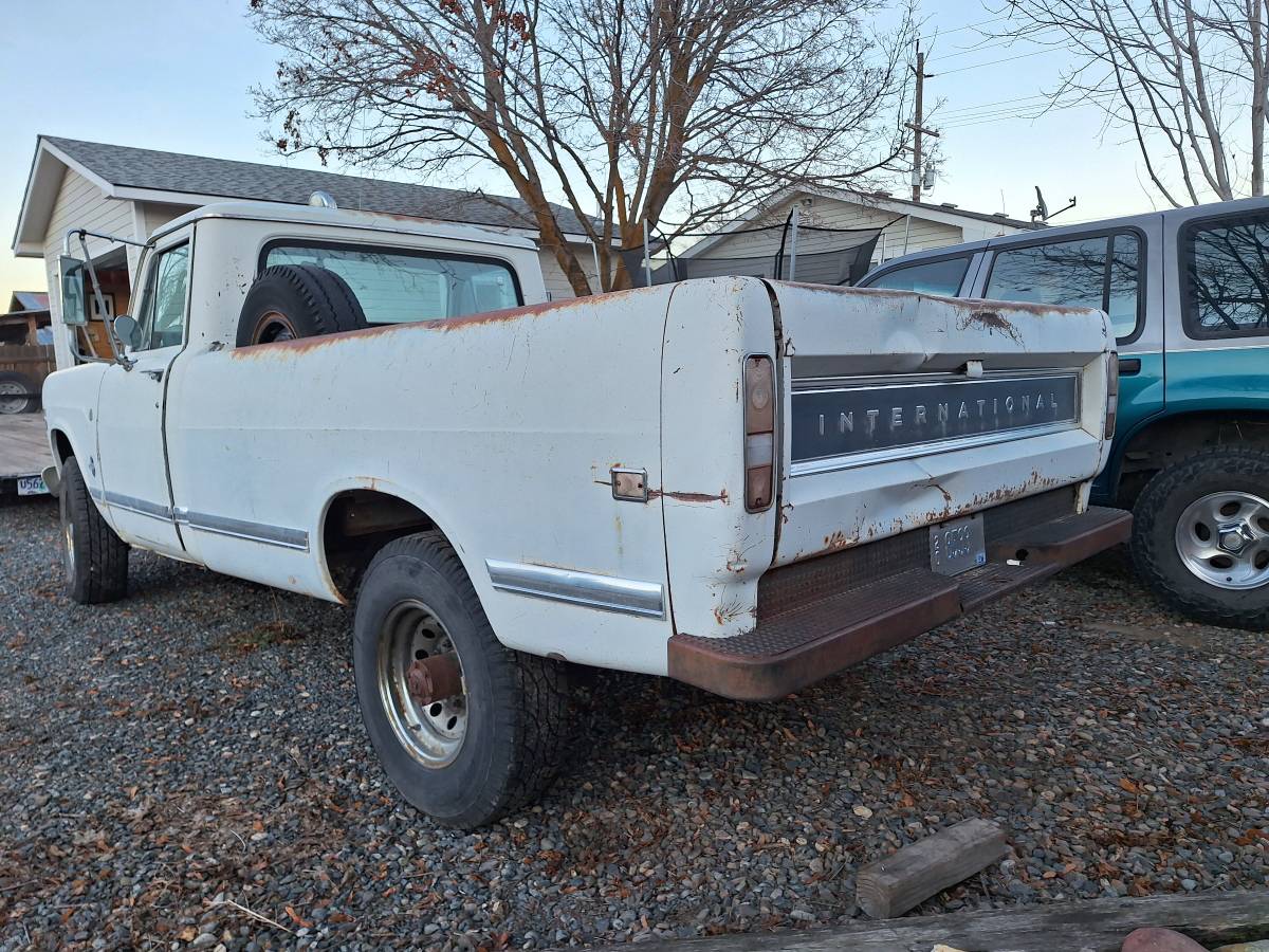 International-harvester-1973-1