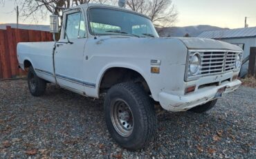 International-harvester-1973-4