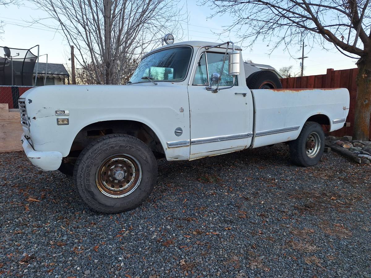 International-harvester-1973