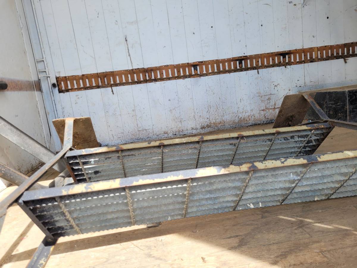 International-harvester-diesel-1979-white-14