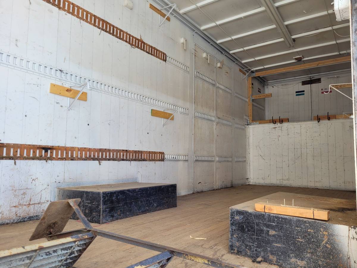 International-harvester-diesel-1979-white-2