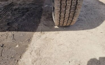 International-harvester-diesel-1979-white-8