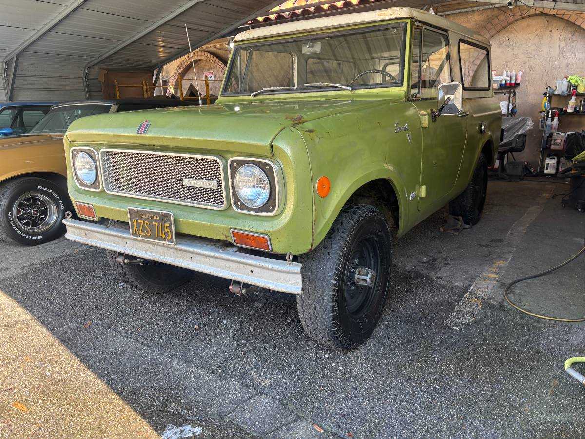 International-harvester-scout-800-1969-green-11