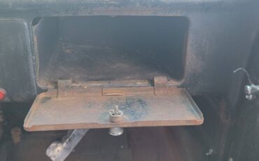 International-kb-2-34-ton-1948-red-9