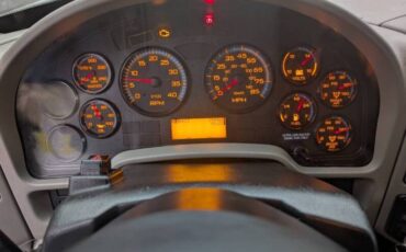 International-ma025-durastar-4300-diesel-1985-white-16