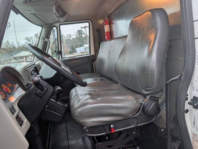 International-ma025-durastar-4300-diesel-1985-white-8