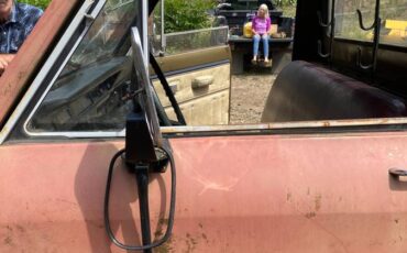 International-scout-1973-red-14