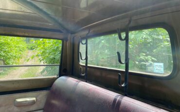 International-scout-1973-red-3