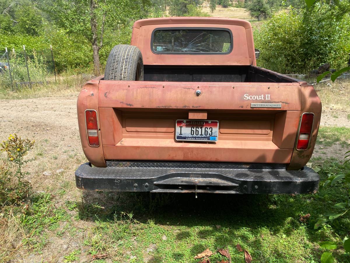 International-scout-1973-red-8