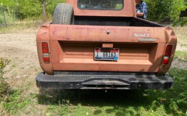 International-scout-1973-red-9