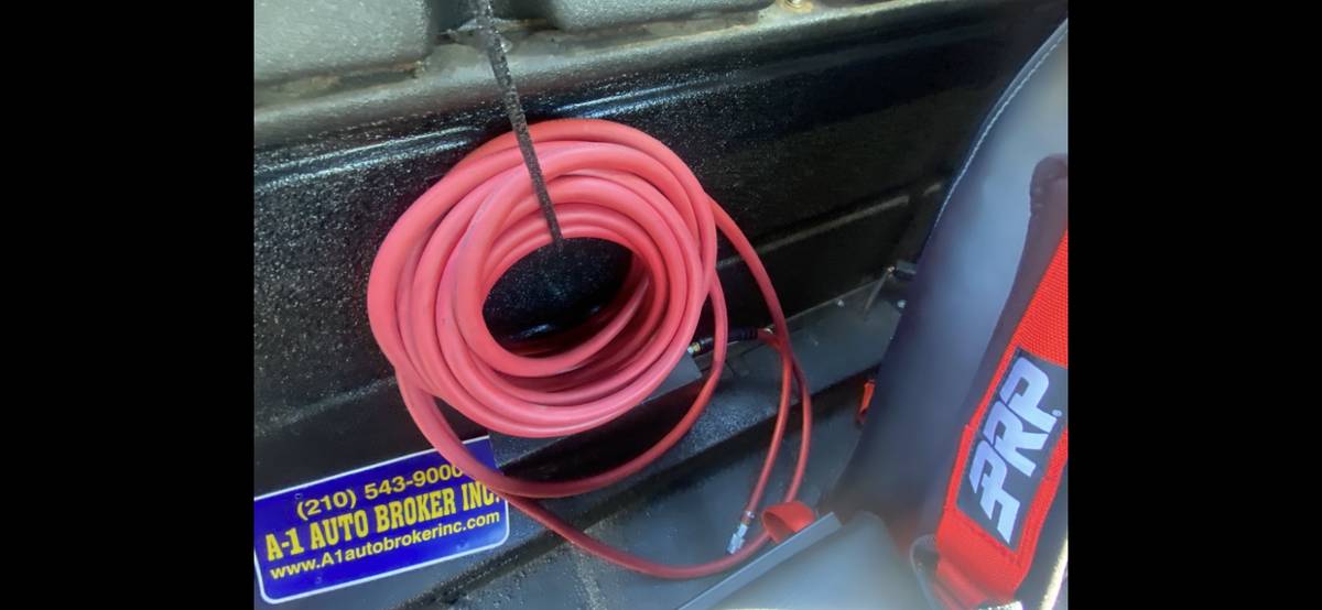 International-scout-1975-red-1