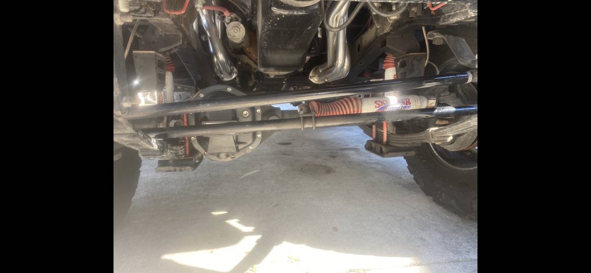 International-scout-1975-red-10