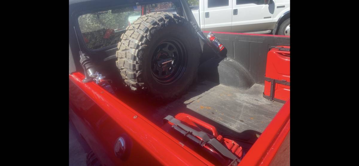 International-scout-1975-red-16