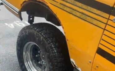 International-scout-1979-yellow-11