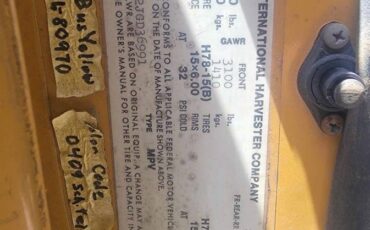 International-scout-1979-yellow-9