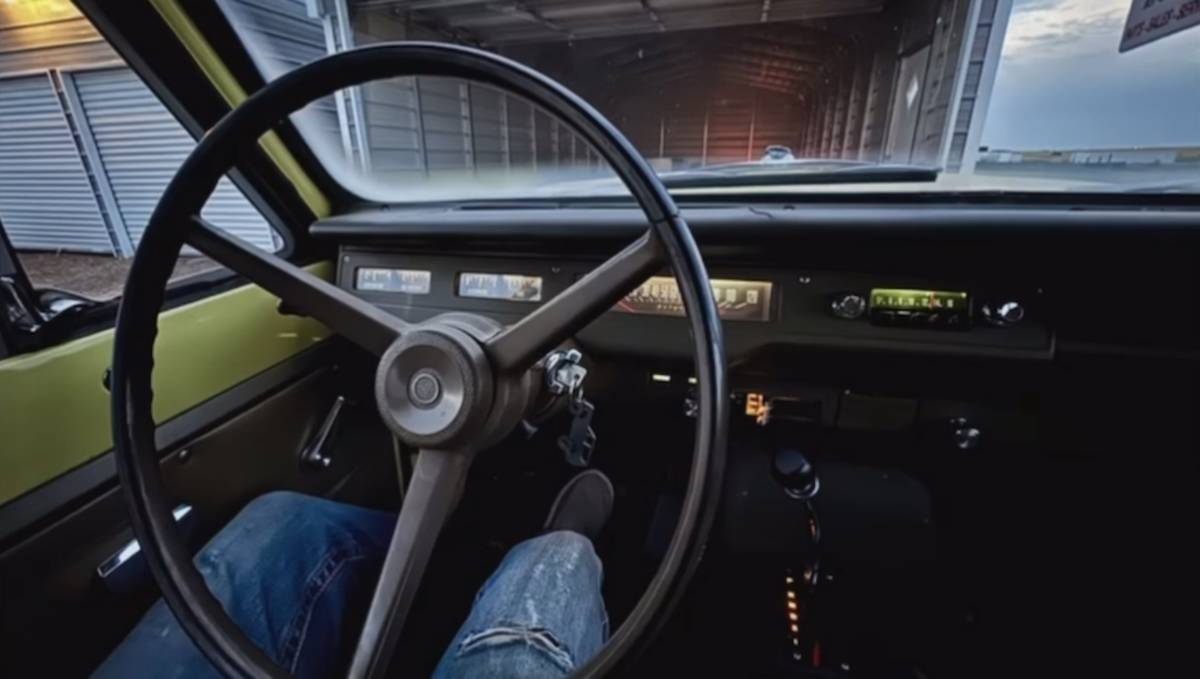 International-scout-ii-1974-yellow-1