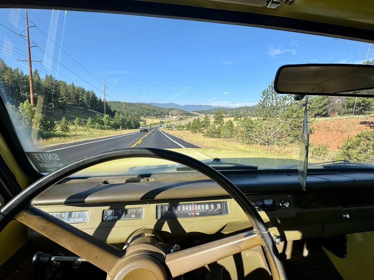 International-scout-ii-1974-yellow-12