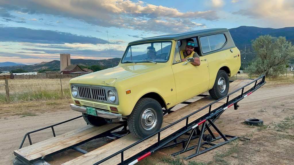 International-scout-ii-1974-yellow-15