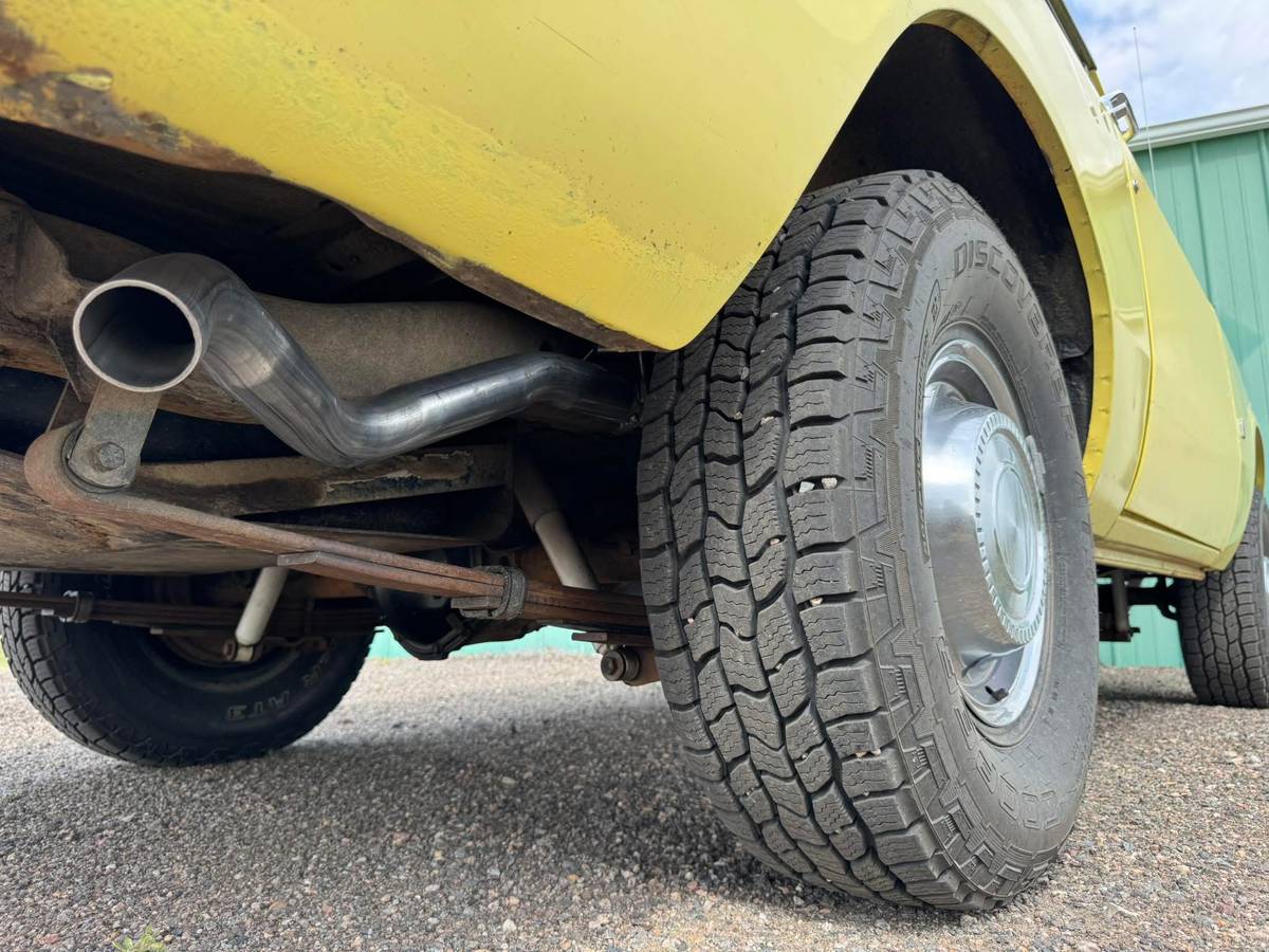 International-scout-ii-1974-yellow-17