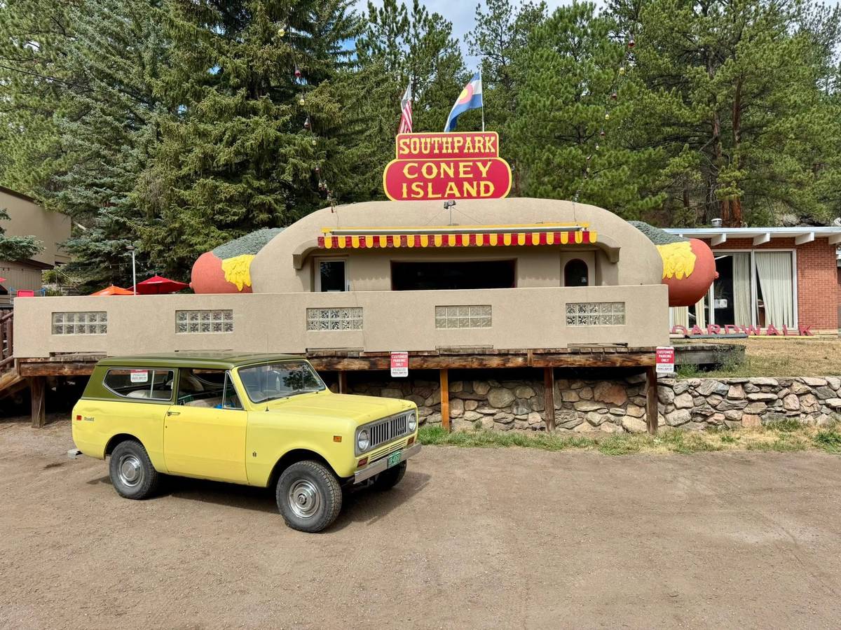 International-scout-ii-1974-yellow-2