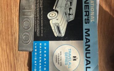 International-travelall-1100d-diesel-1970-yellow-2