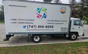 Isuzu-npr-diesel-1992-white