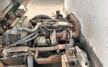 Isuzu-npr-diesel-1993-white-5