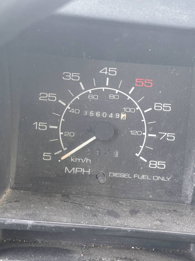 Isuzu-npr-diesel-1993-white-6