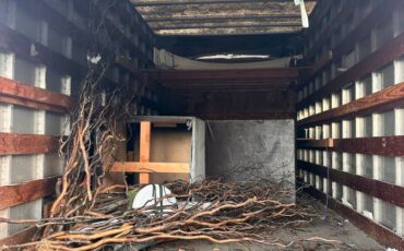 Isuzu-npr-diesel-1993-white-7