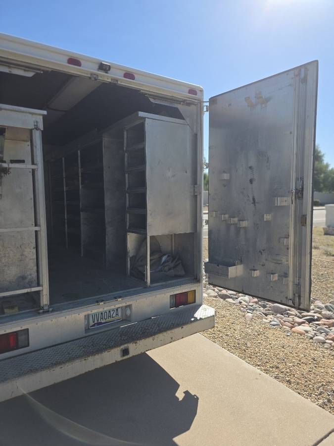 Isuzu-npr-truck-with-utility-bed-1995-white-6