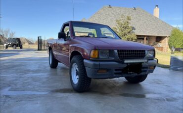 Isuzu-pickup-1993-red-1