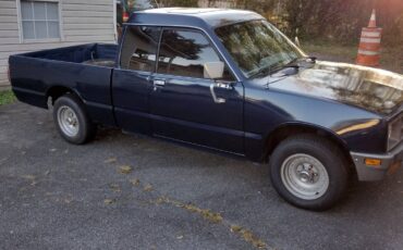 Isuzu-pup-1986-blue-3