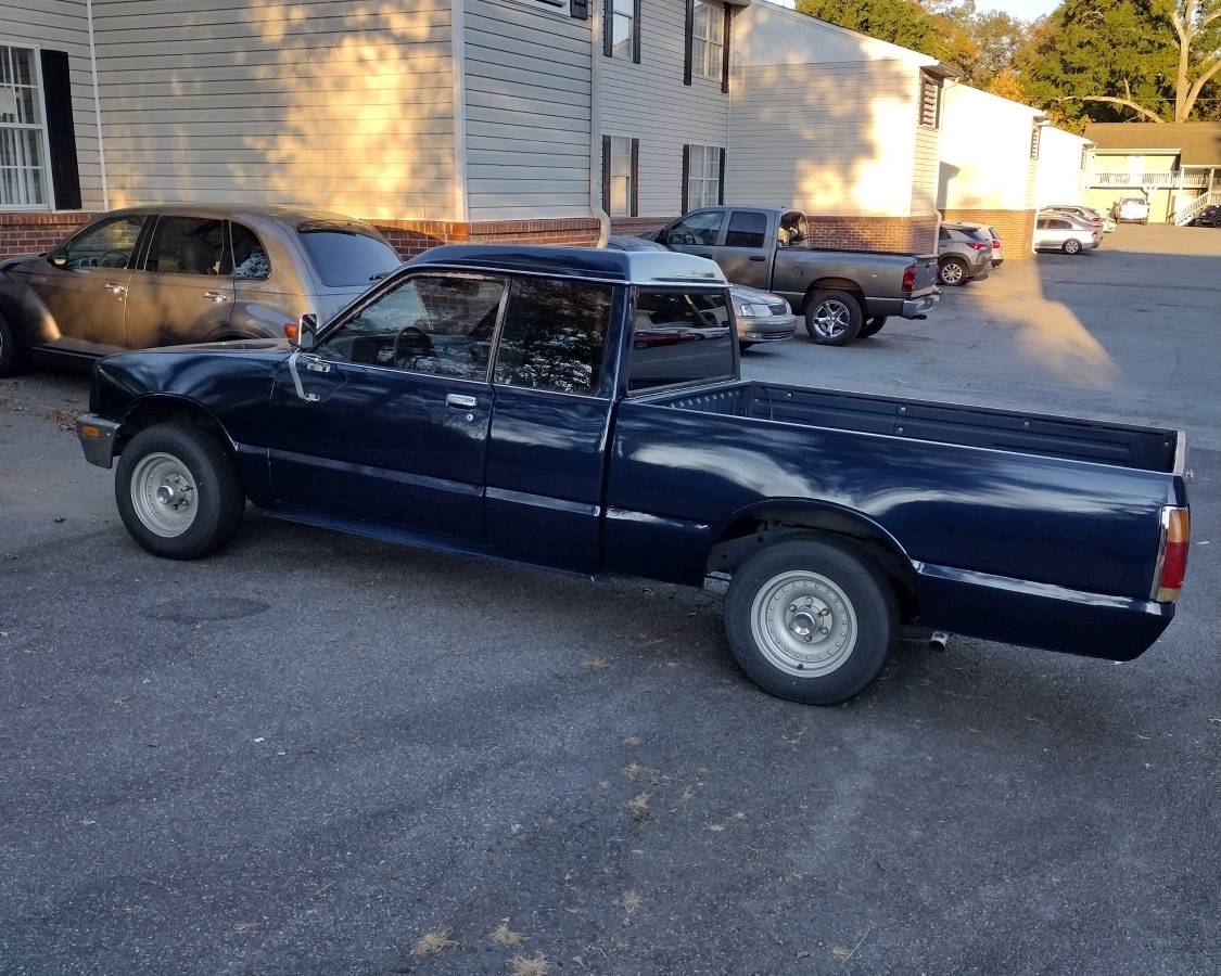 Isuzu-pup-1986-blue-4