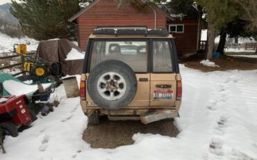 Isuzu-trooper-1986-brown-13