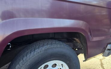 Isuzu-trooper-1986-red-16