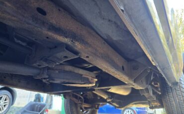 Isuzu-trooper-1986-red