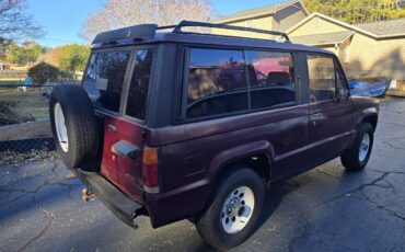 Isuzu-trooper-1986-red-4