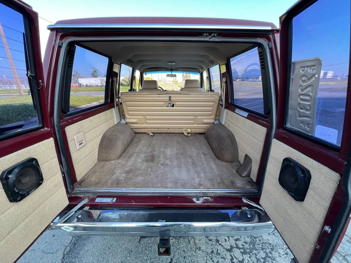 Isuzu-trooper-1988-12