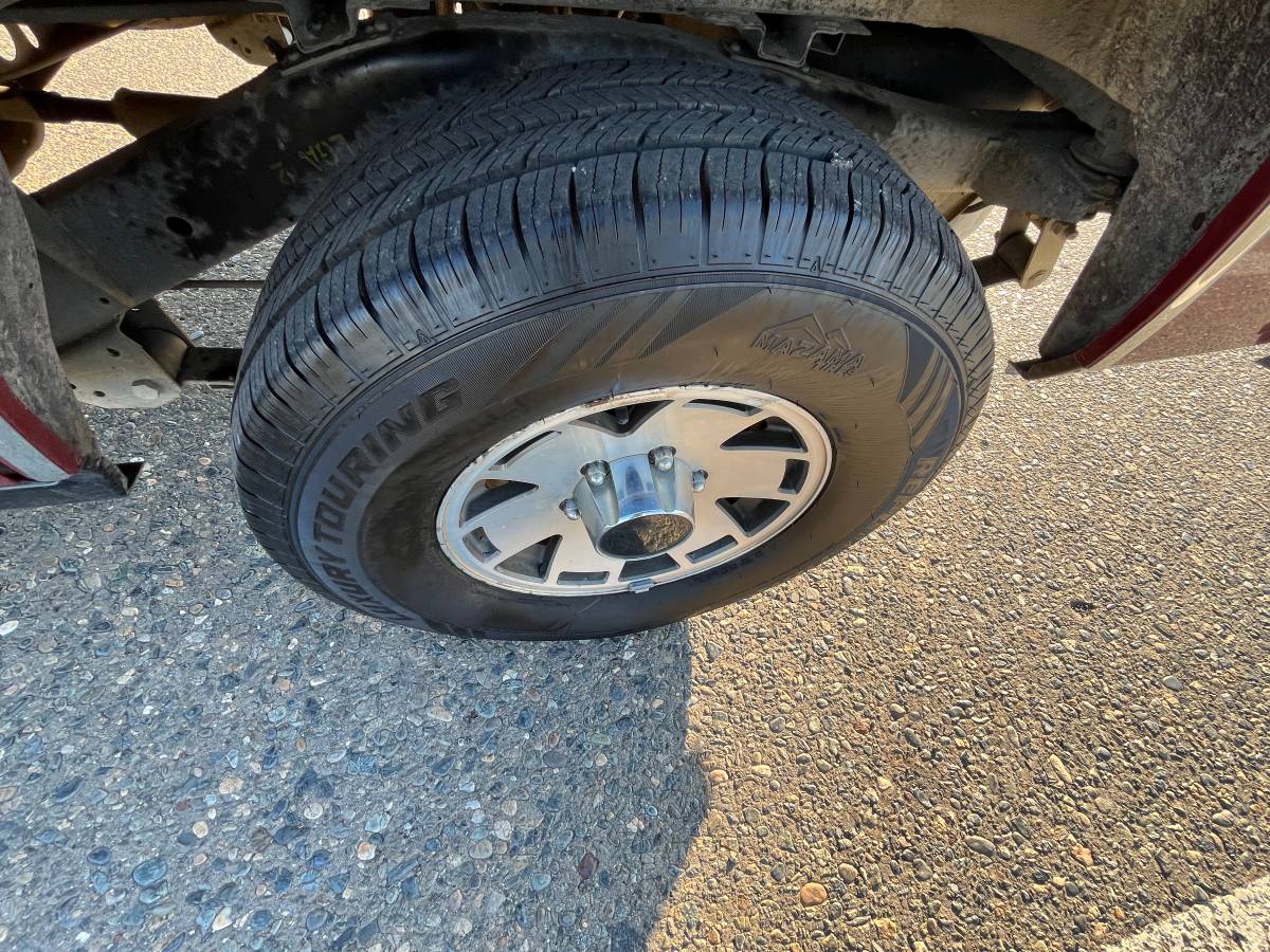 Isuzu-trooper-1988-5