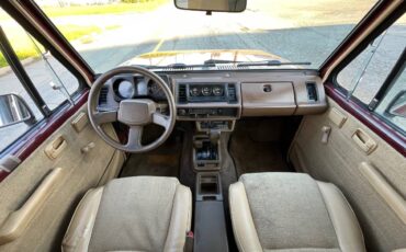 Isuzu-trooper-1988-8